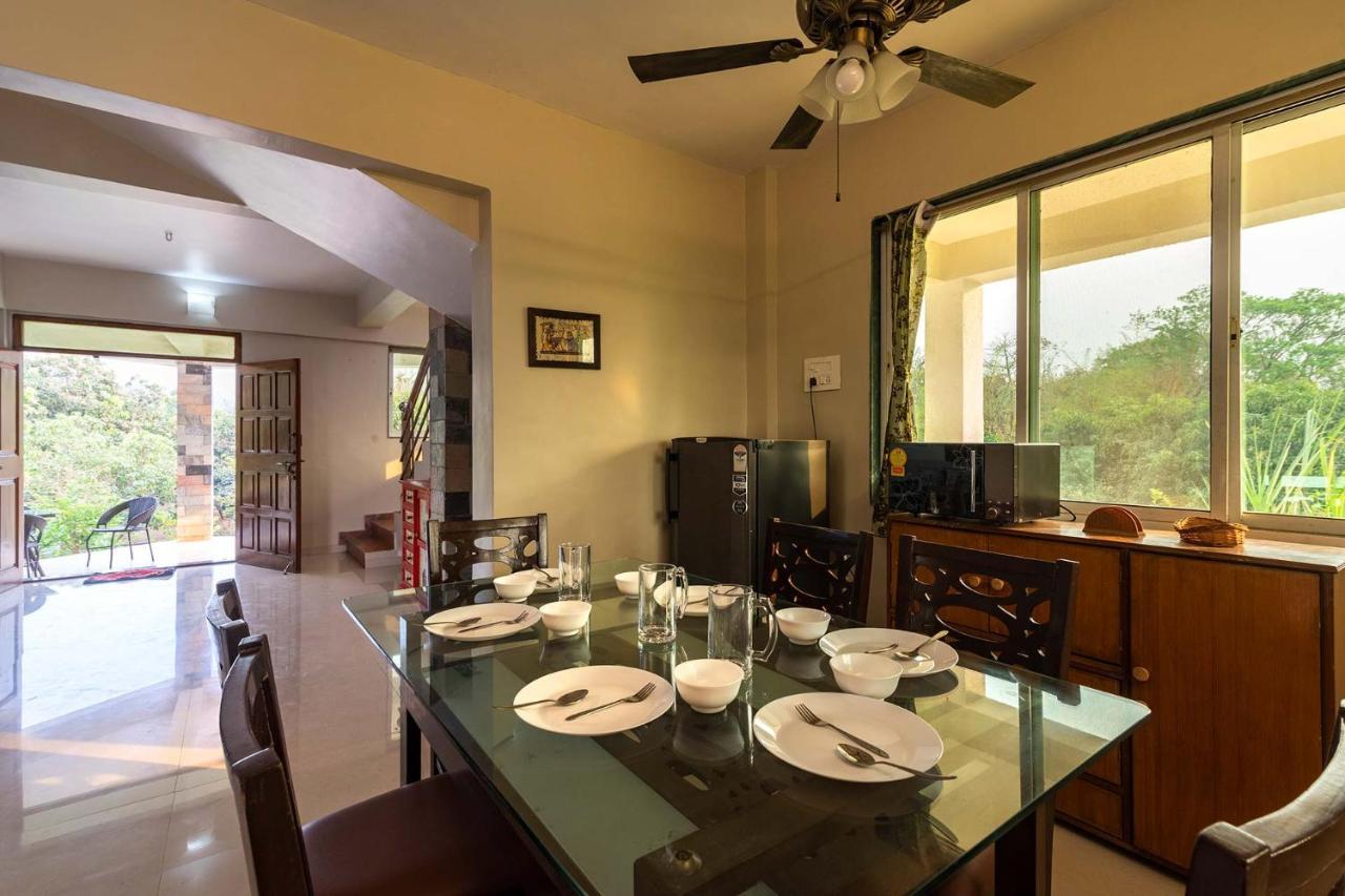 Aqua & Sage By Stayvista - Riverside Villa With Pool & Terrace คาร์จัต ภายนอก รูปภาพ
