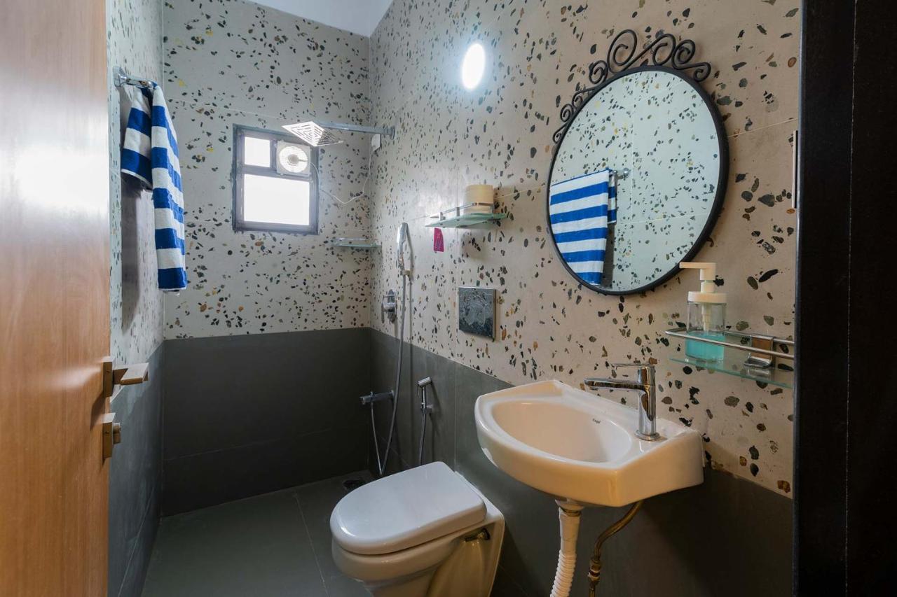 Aqua & Sage By Stayvista - Riverside Villa With Pool & Terrace คาร์จัต ภายนอก รูปภาพ
